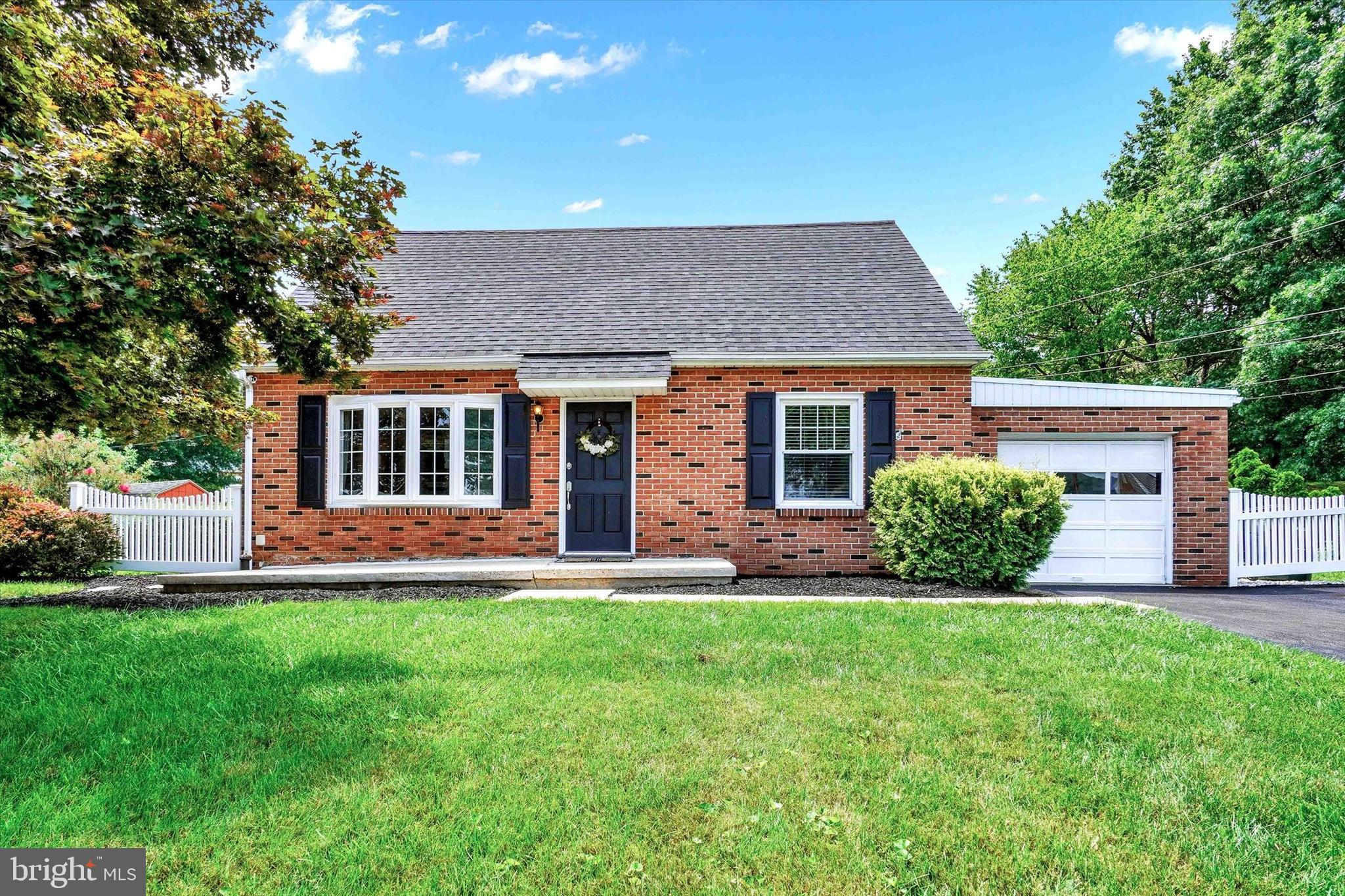 720 Hammond Road York, PA 17406 - Photo 1 of 28 Gallery Image 1