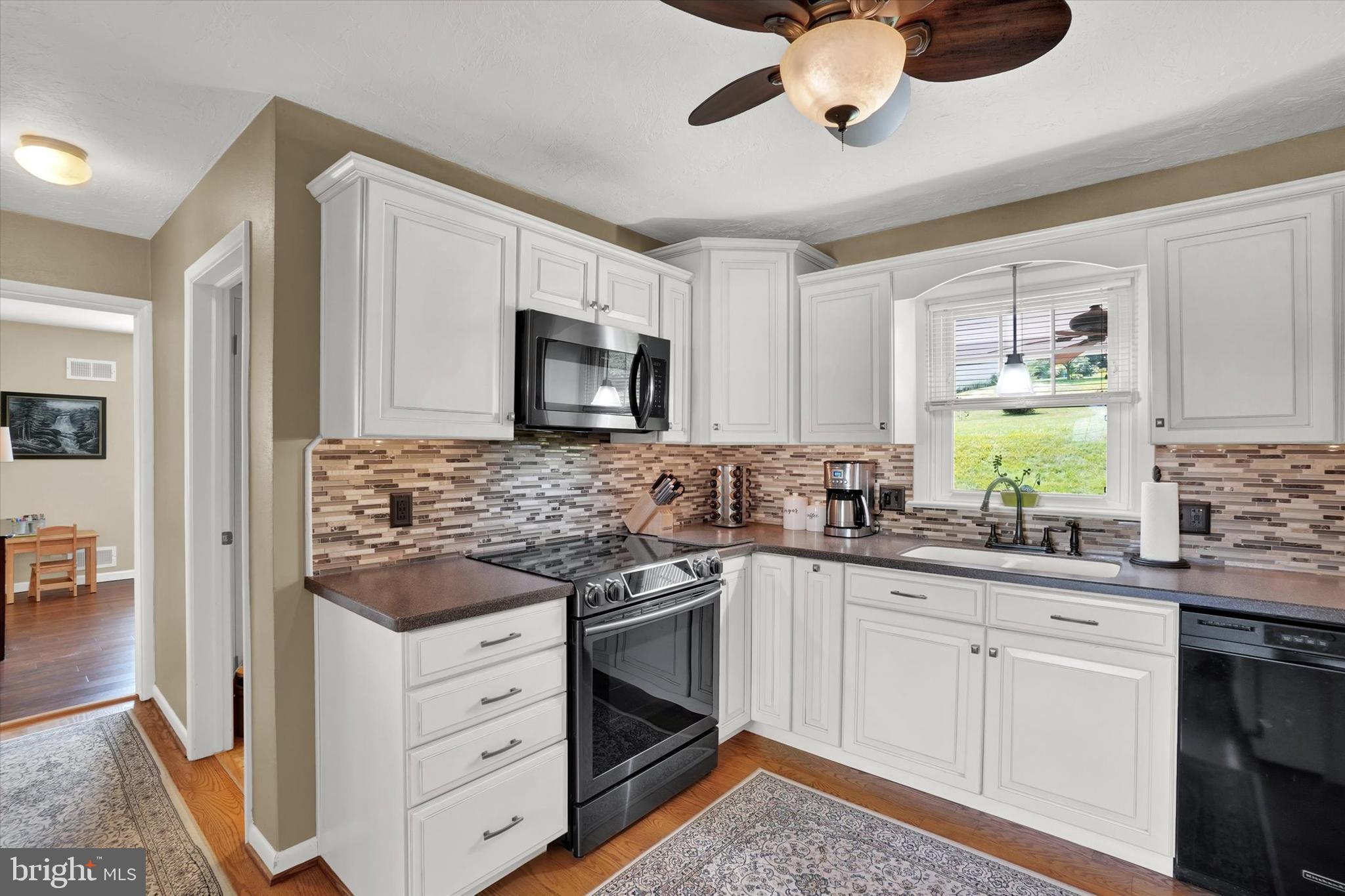 720 Hammond Road York, PA 17406 - Photo 13 of 28 Gallery Image 13