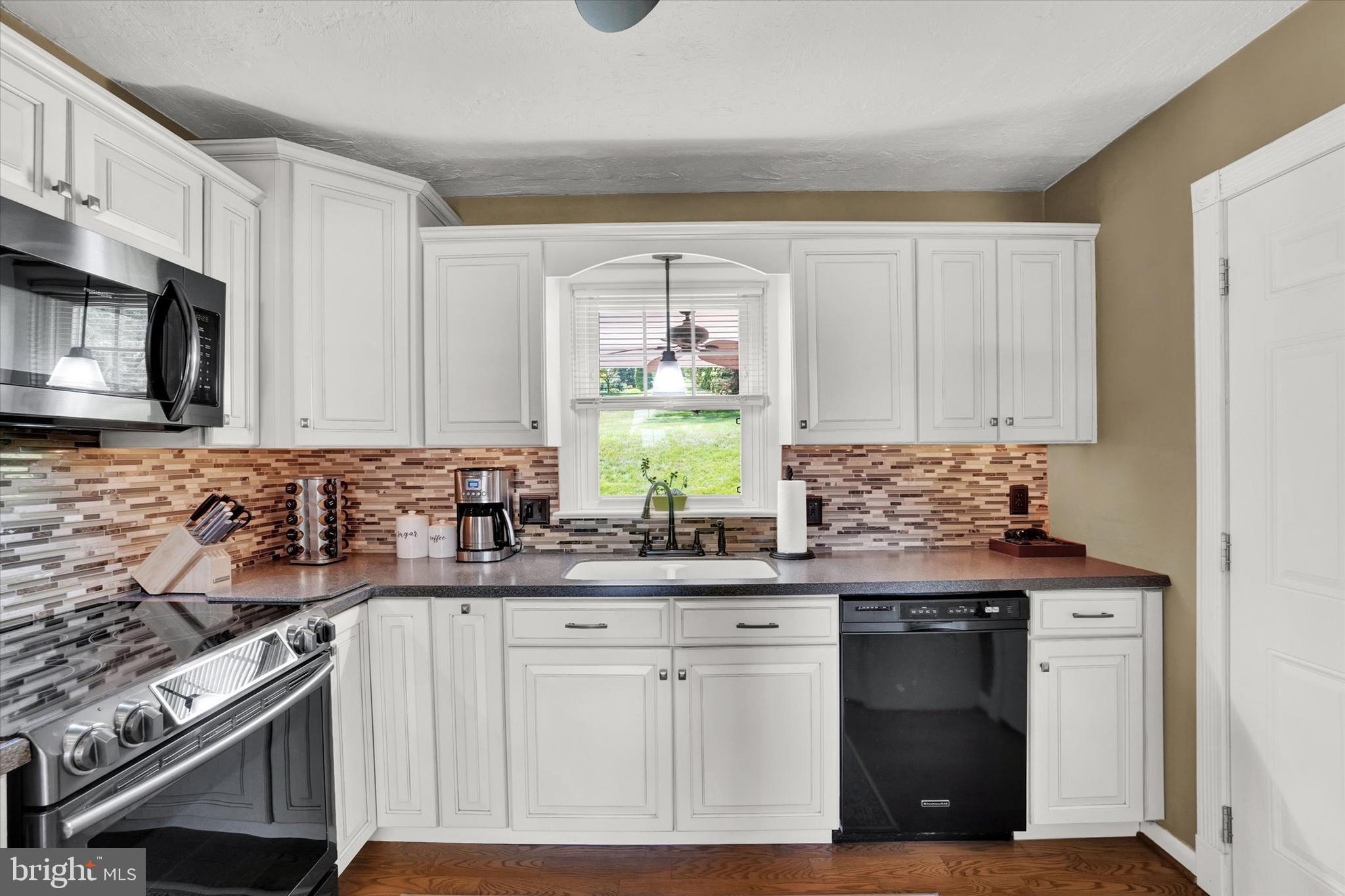 720 Hammond Road York, PA 17406 - Photo 16 of 28 Gallery Image 16