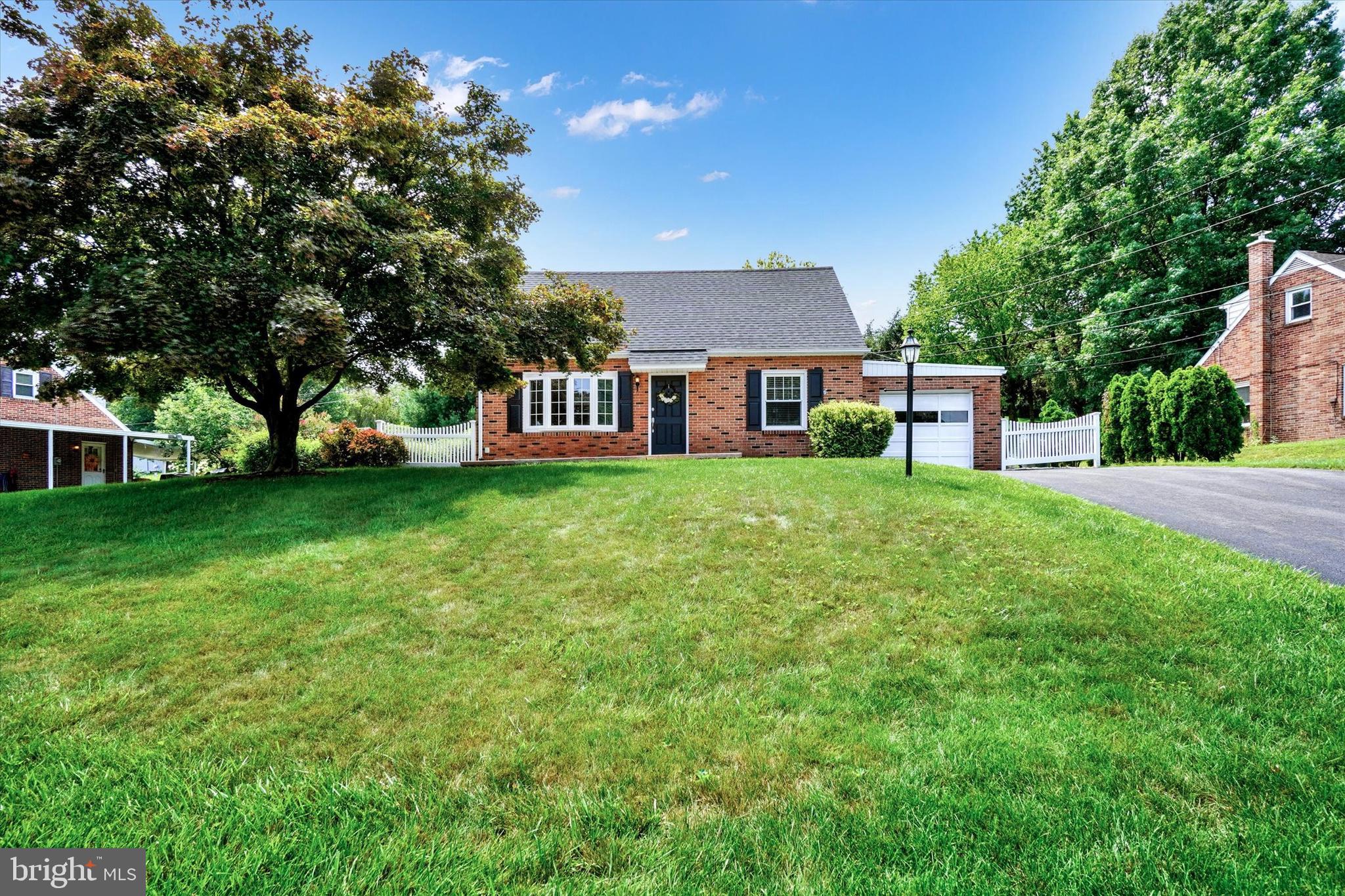 720 Hammond Road York, PA 17406 - Photo 2 of 28 Gallery Image 2