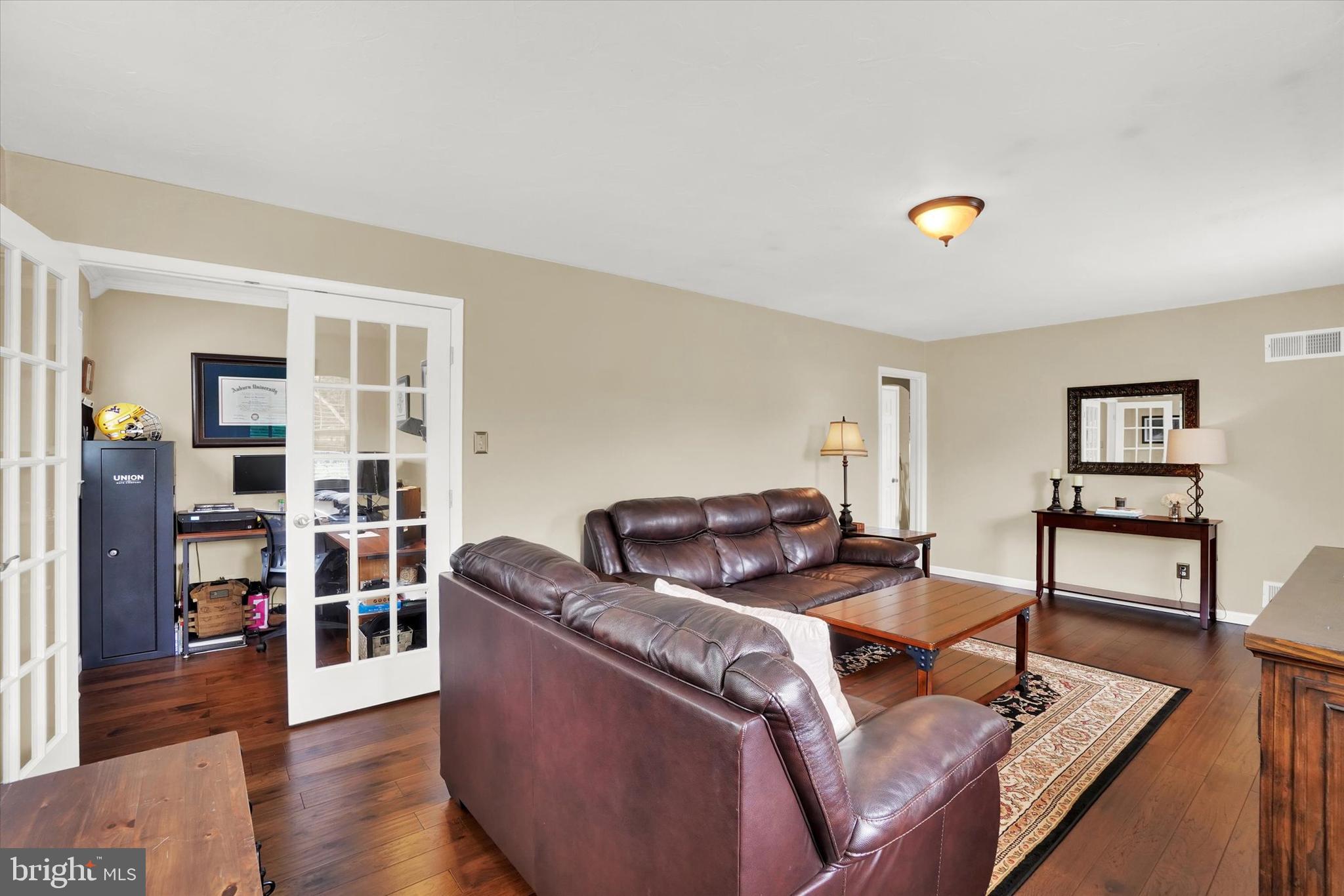 720 Hammond Road York, PA 17406 - Photo 9 of 28 Gallery Image 9