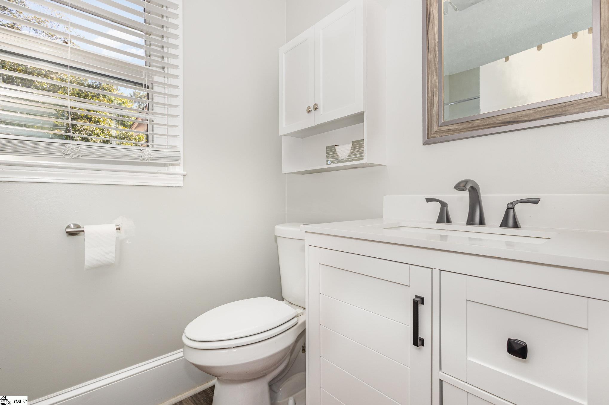 104 Perry Road Greenville, SC 29609 - Photo 13 of 25