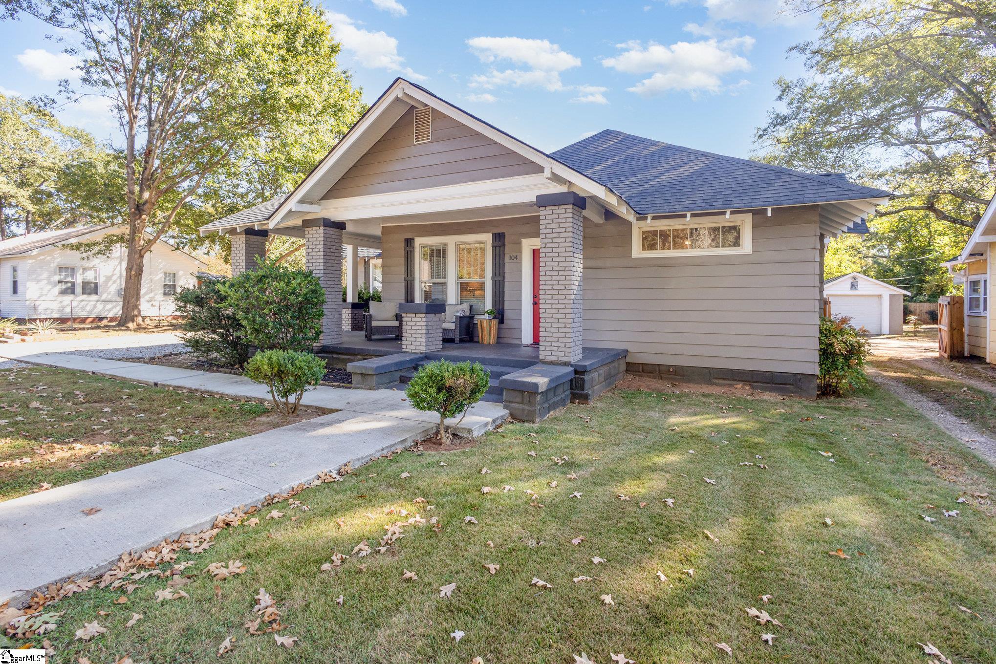 104 Perry Road Greenville, SC 29609 - Photo 2 of 25