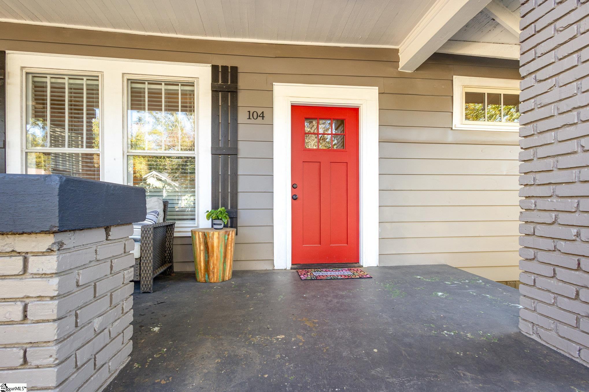 104 Perry Road Greenville, SC 29609 - Photo 3 of 25