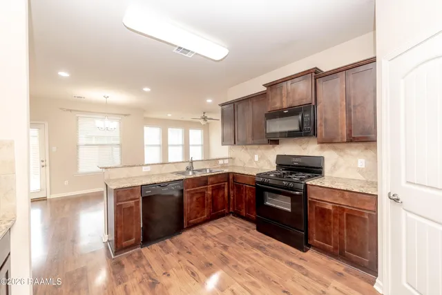 $244,999 | 112 Merrydale Lane, Rayne, LA 70578