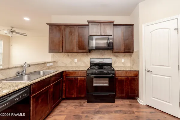 $234,999 | 112 Merrydale Lane, Rayne, LA 70578