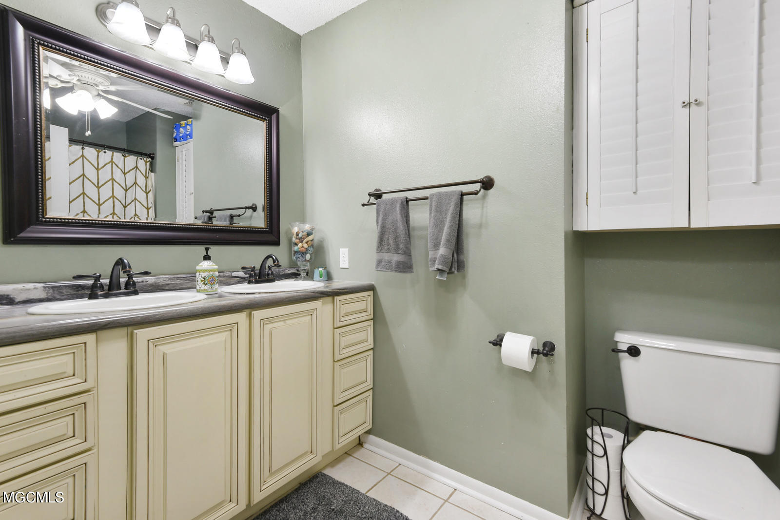 9000 Spring Street Ocean Springs, MS 39564 - Photo 19 of 27 019_1600x1067_mls_1600x1067