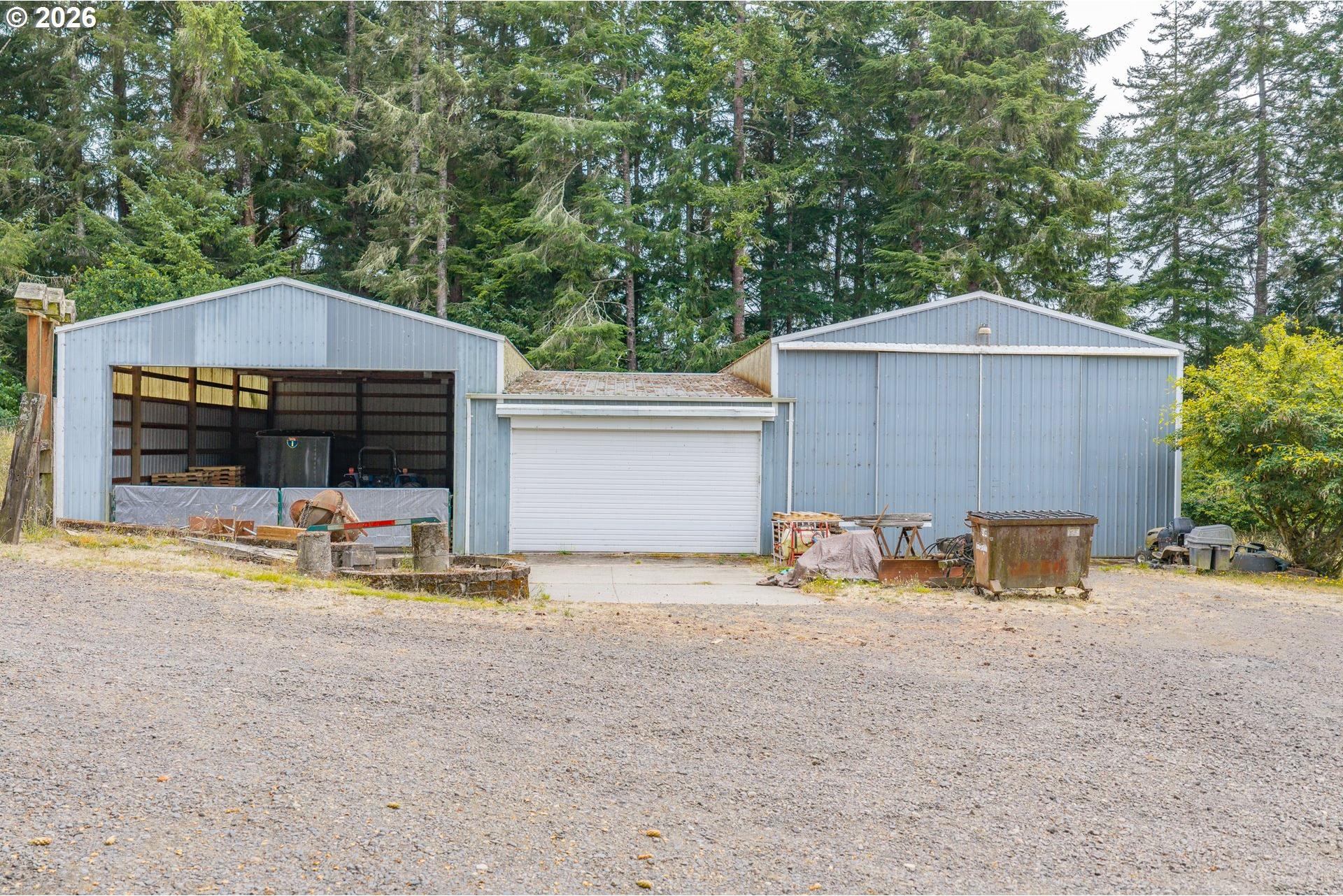 1960 Ranch Road Reedsport, OR 97467 - Photo 5 of 48 Gallery Image 5