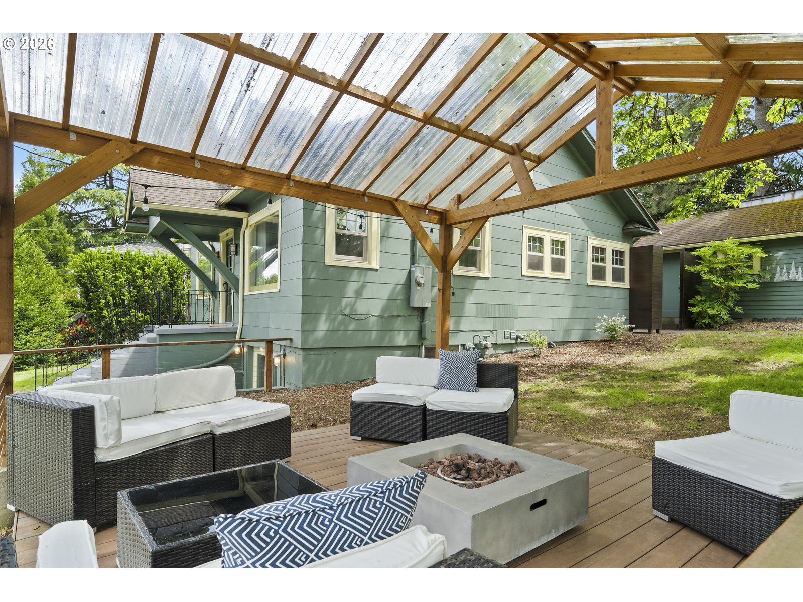 5232 Southwest Florida Street Portland, OR 97219 - Photo 41 of 41 Gazebo