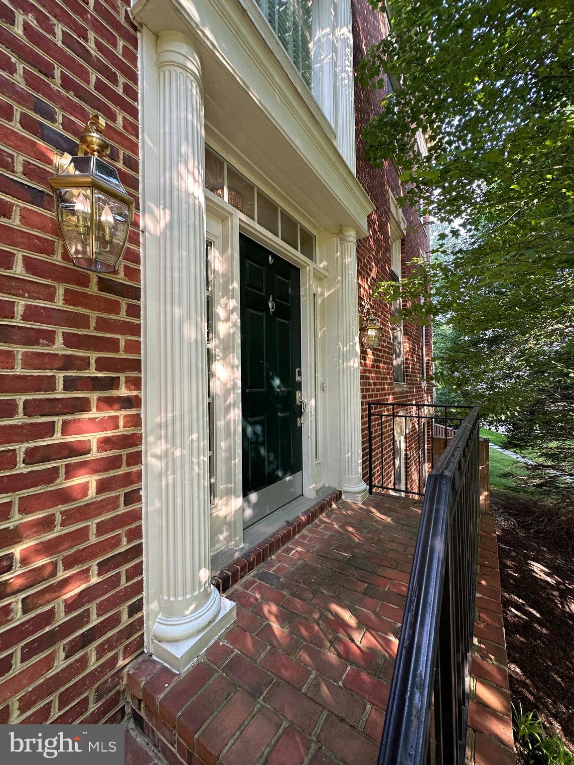 7429 Seneca Ridge Drive McLean, VA 22102 - Photo 2 of 48