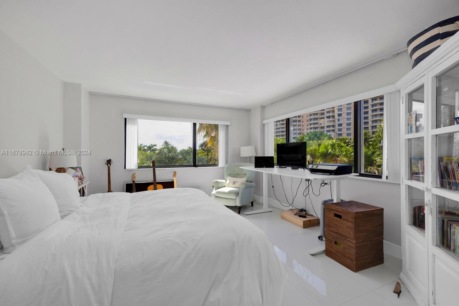 650 Ocean Drive, Unit 4C Key Biscayne, FL 33149 - Photo 16 of 22