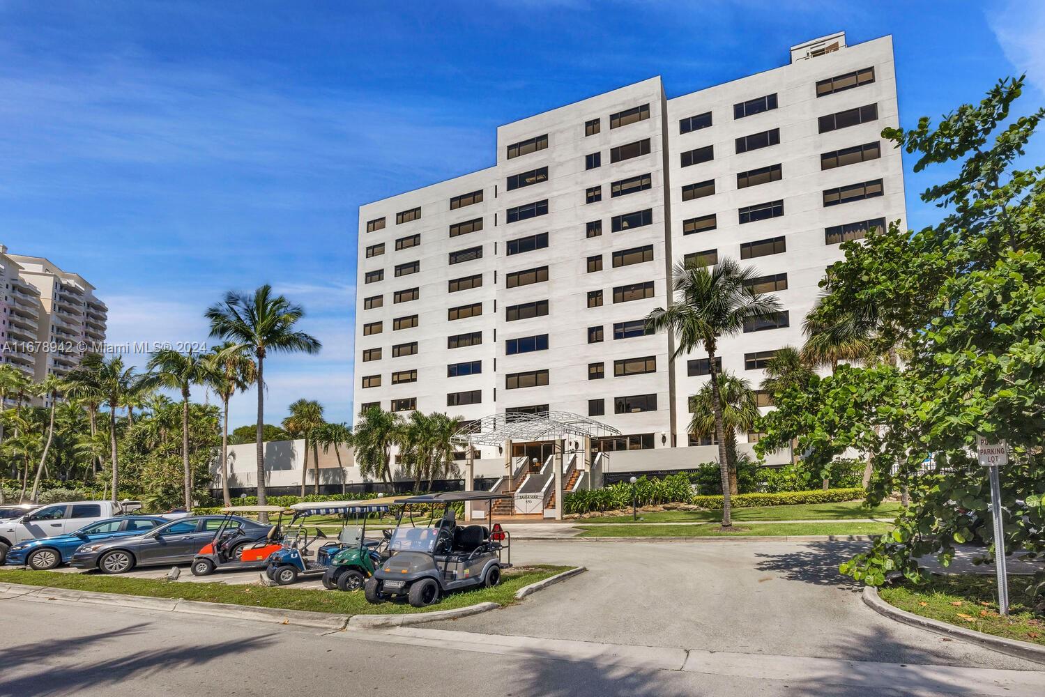 650 Ocean Drive, Unit 4C Key Biscayne, FL 33149 - Photo 2 of 22