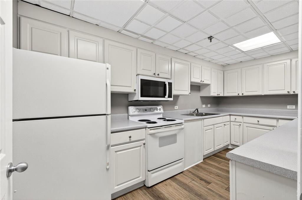 375 Ralph McGill Boulevard Northeast, Unit 604 Atlanta, GA 30312 - Photo 36 of 48