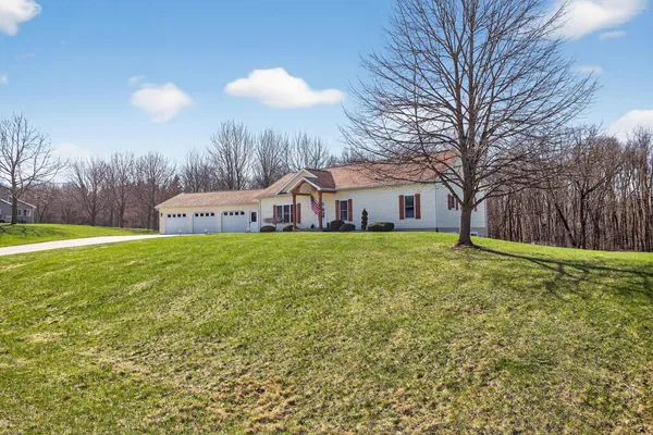 $389,900 | 12201 Dylan Lane, Parma, MI 49269