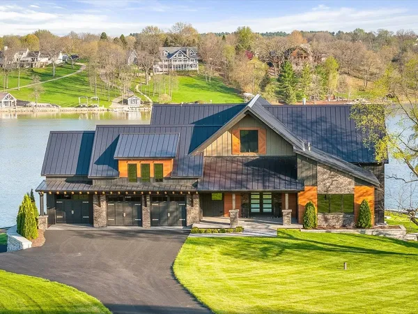 $3,149,000 | 26-62 Blackwood Court, Lake Carroll, IL 61046