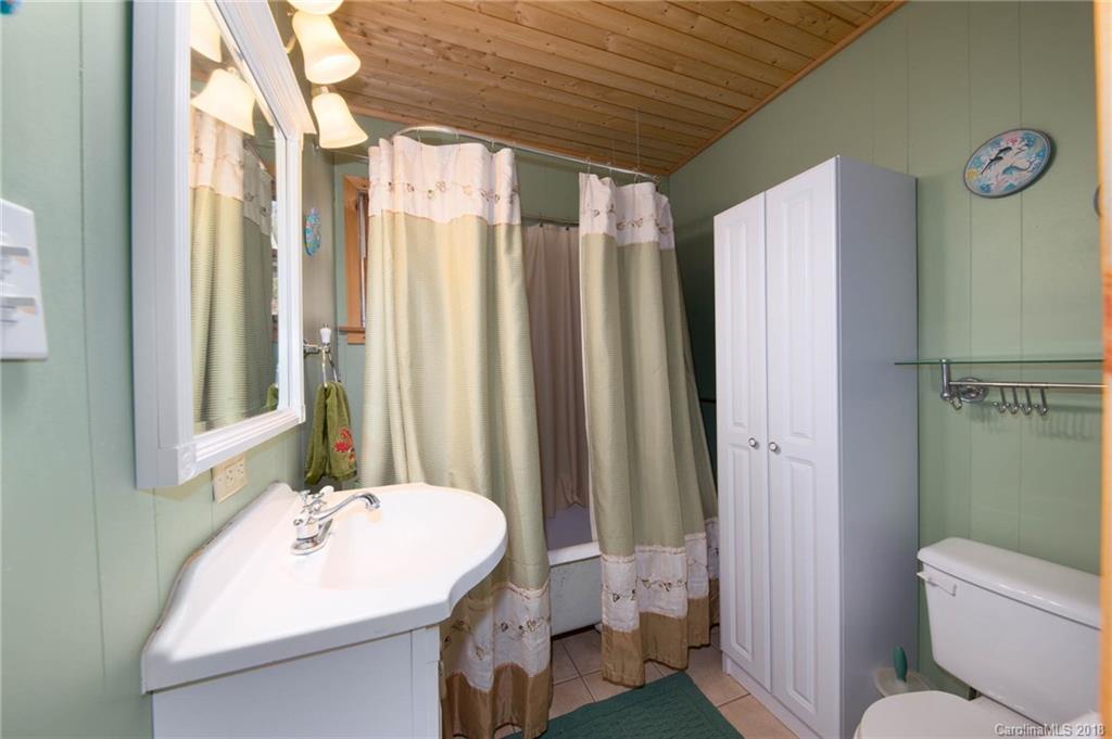 849 Pine Ridge Road Hendersonville, NC 28792 - Photo 13 of 29 Gallery Image 13
