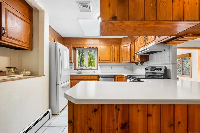 $425,000 | 179 Brewster Road, Griswold, CT 06351