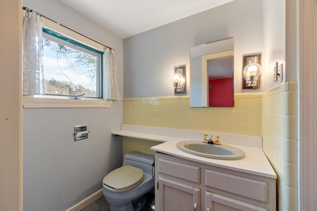 1465 Sudbury Road Concord, MA 01742 - Photo 15 of 28