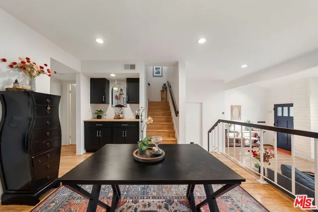 $1,125,000 | 17084 Palisades Circle, Pacific Palisades, CA 90272