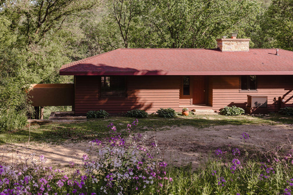 111 Old Darlington Road Mineral Point, WI 53565 - Photo 4 of 47 RealEstateFinal-134