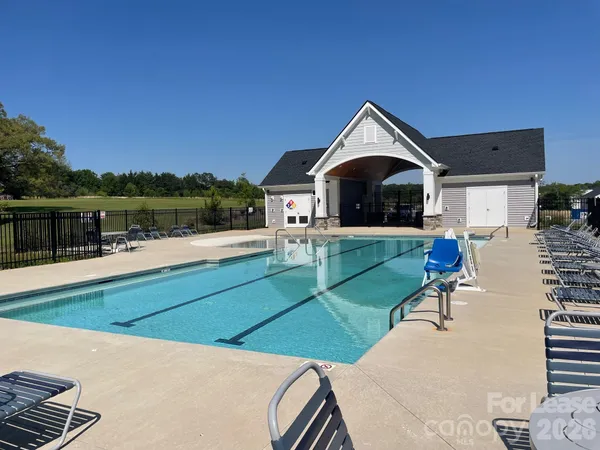 $2,325 | 4543 Dover Court, Denver, NC 28037