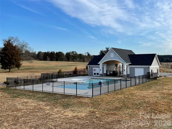 $2,325 | 4543 Dover Court, Denver, NC 28037