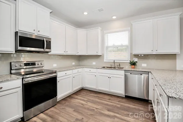 $2,325 | 4543 Dover Court, Denver, NC 28037