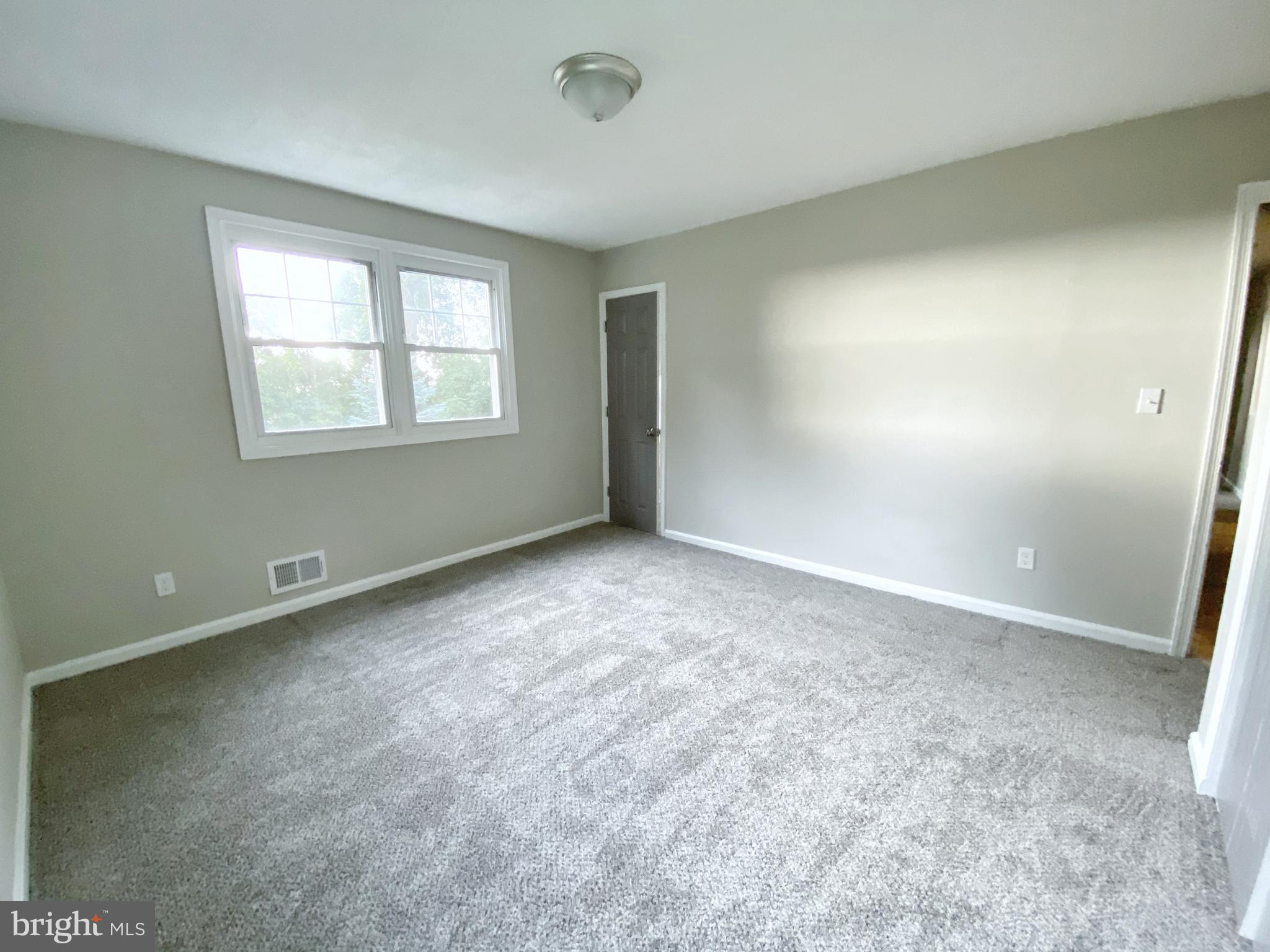 6101 Ridgeview Avenue Baltimore, MD 21206 - Photo 12 of 36 Upstairs Bedroom 1 (2nd Master)
