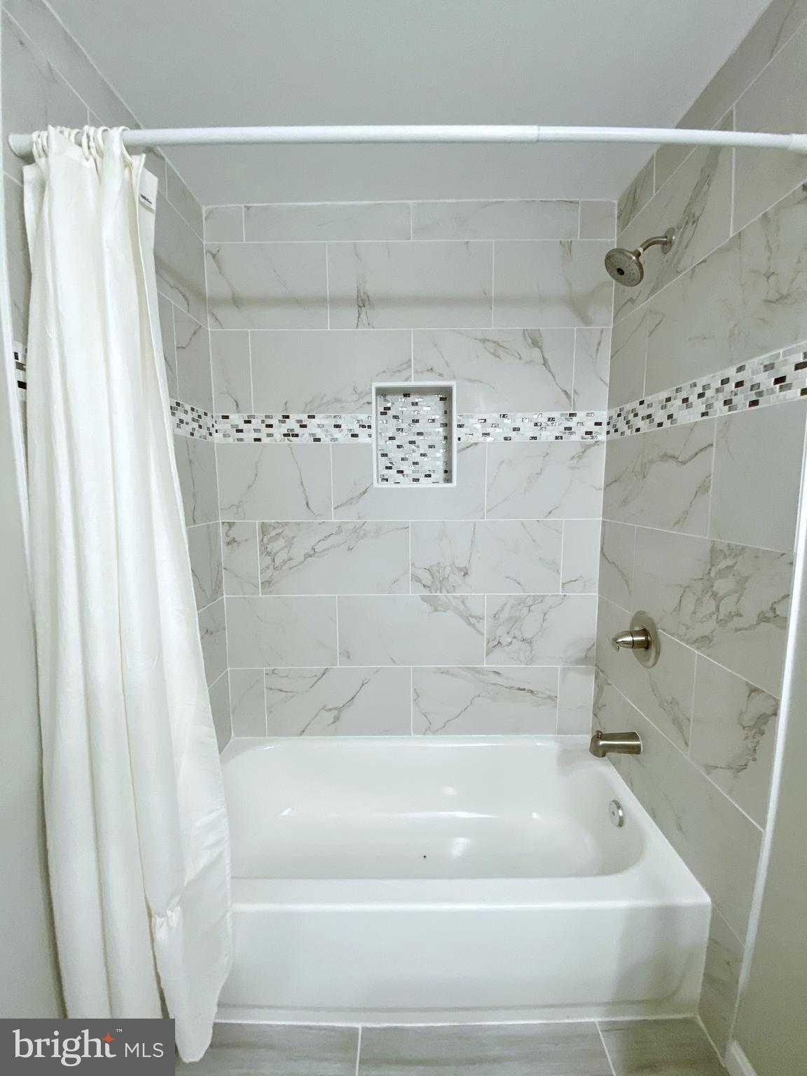 6101 Ridgeview Avenue Baltimore, MD 21206 - Photo 26 of 36 Master Bath with custom tile