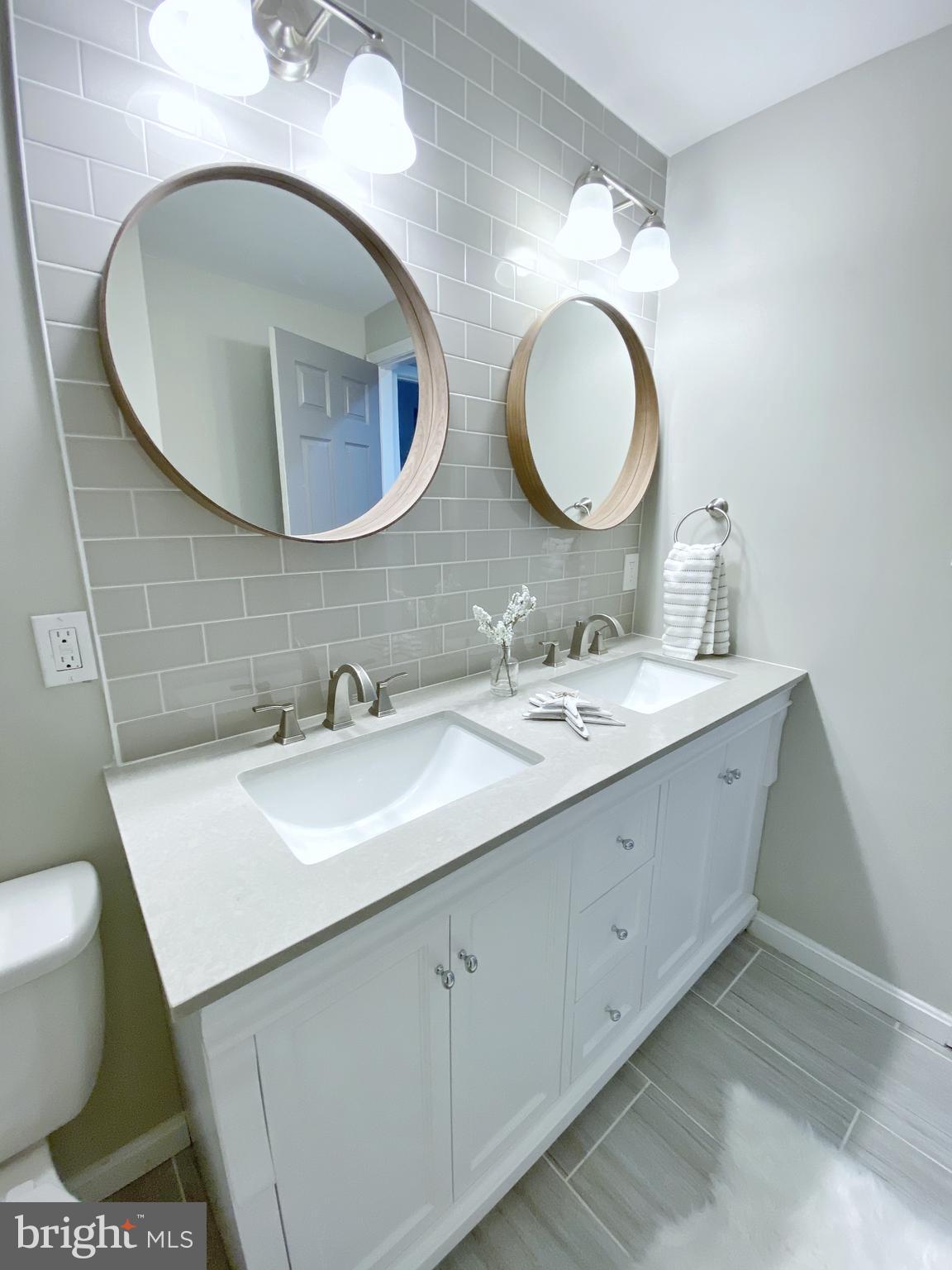 6101 Ridgeview Avenue Baltimore, MD 21206 - Photo 27 of 36 Upgraded double vanity