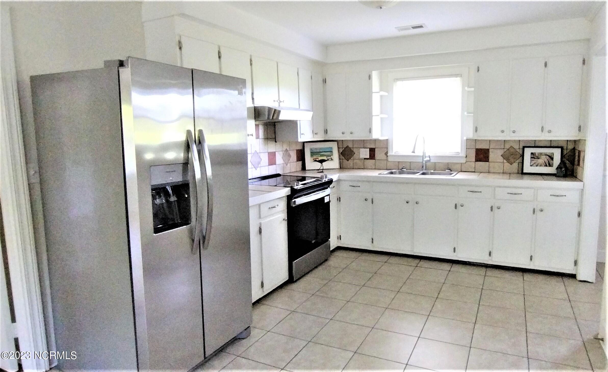 1051 White Road Williamston, NC 27892 - Photo 14 of 56 updated appliances