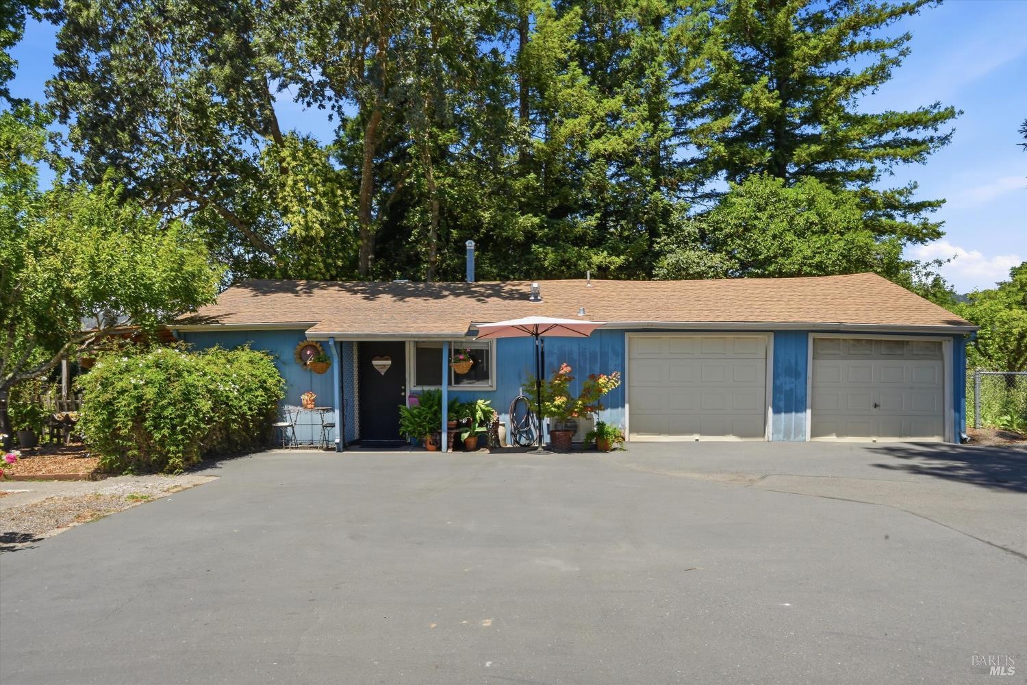 4941 Hansen Drive Santa Rosa, CA 95409 - Photo 19 of 35 Detached granny unit at rear of property. Plenty of parking in front and in also in two garages.