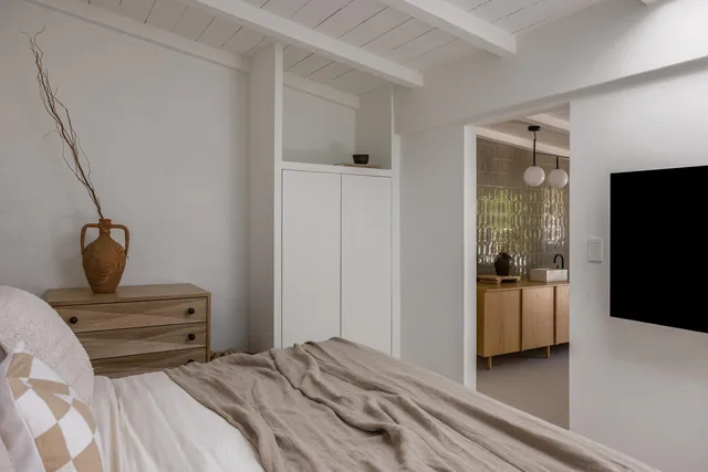 $25,000 | 276 East Granvia Valmonte, Palm Springs, CA 92262