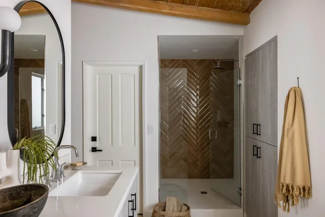 $25,000 | 276 East Granvia Valmonte, Palm Springs, CA 92262