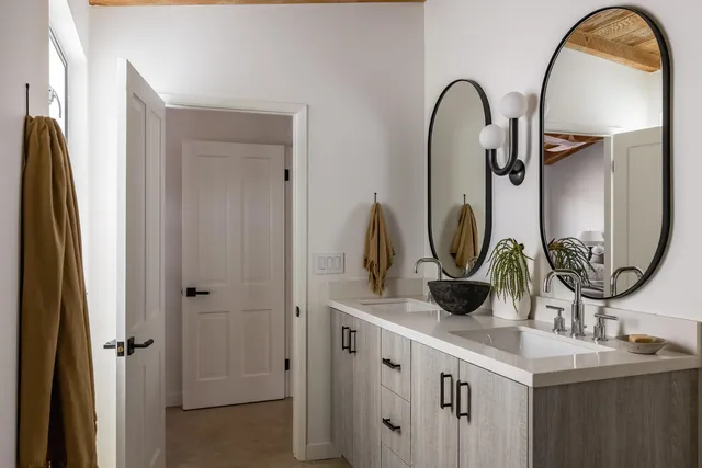 $25,000 | 276 East Granvia Valmonte, Palm Springs, CA 92262