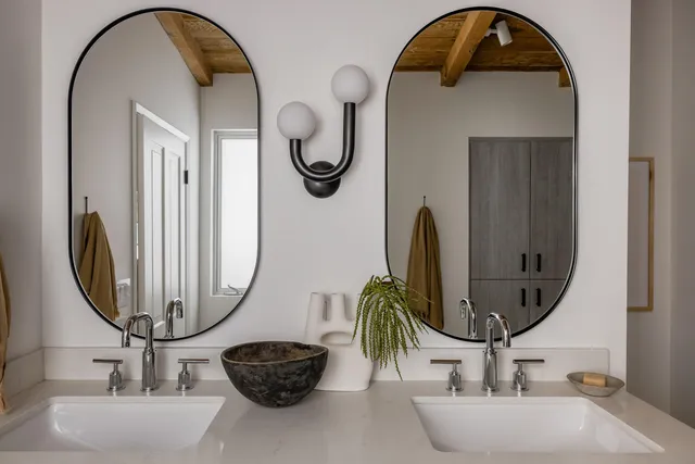 $25,000 | 276 East Granvia Valmonte, Palm Springs, CA 92262