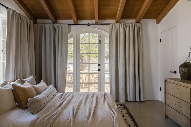 $25,000 | 276 East Granvia Valmonte, Palm Springs, CA 92262