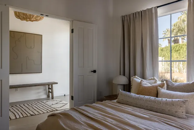 $25,000 | 276 East Granvia Valmonte, Palm Springs, CA 92262