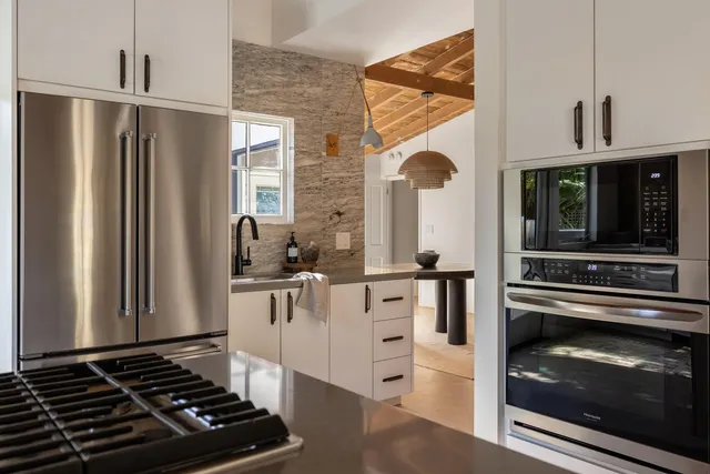 $25,000 | 276 East Granvia Valmonte, Palm Springs, CA 92262