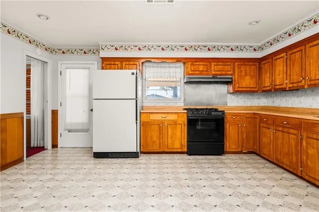 $205,000 | 5704 Monroe Highway, Ball, LA 71405