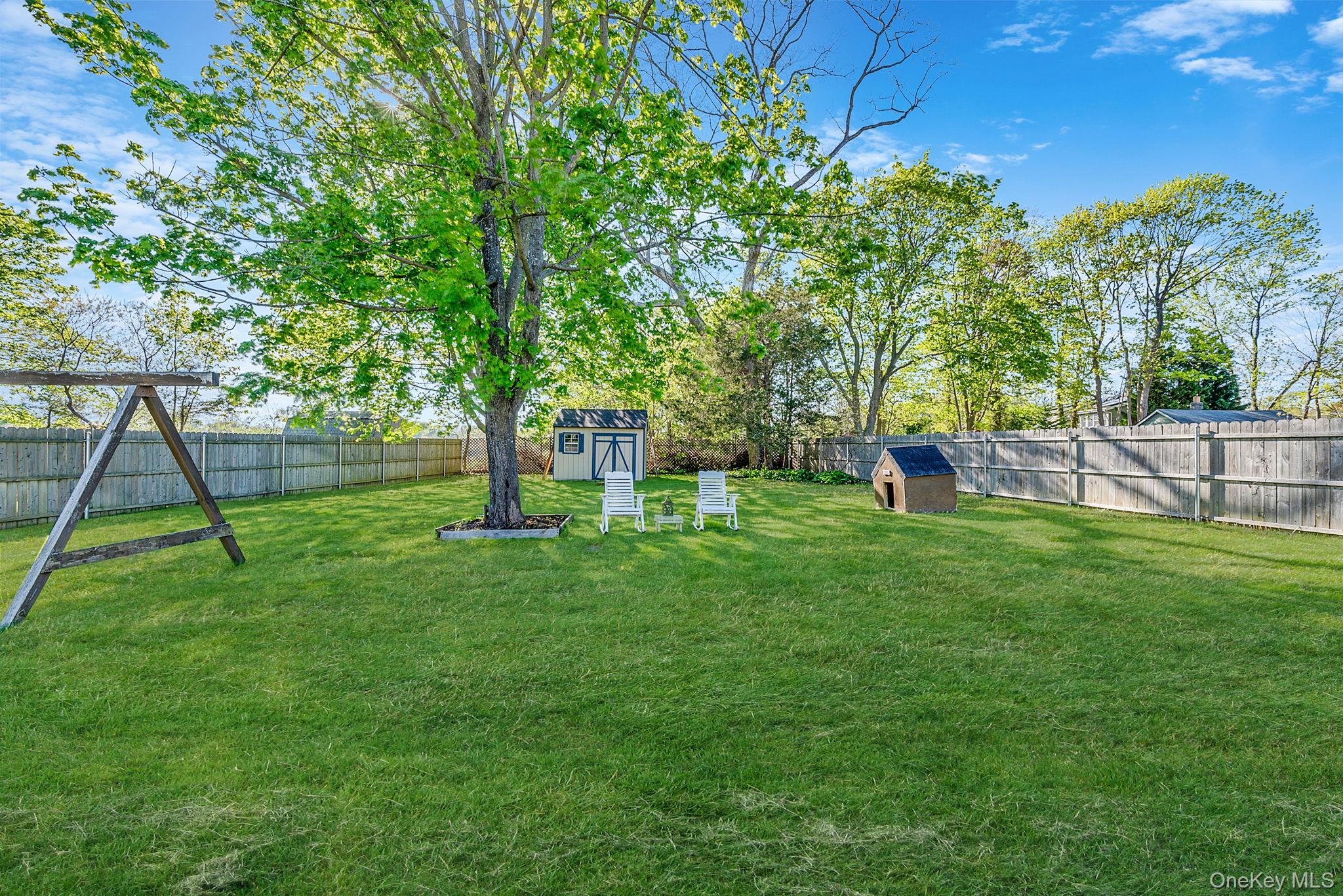 66 Hedge Road East Patchogue, NY 11772 - Photo 14 of 32