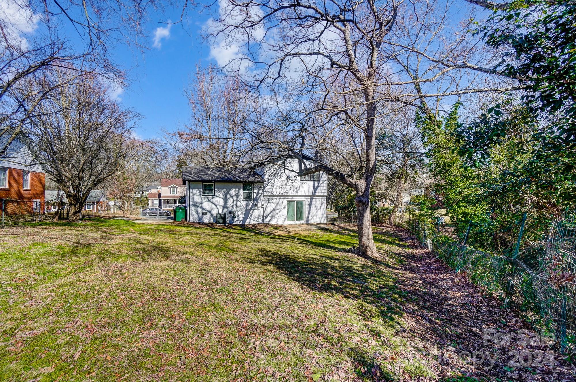 6524 Eaglecrest Road Charlotte, NC 28212 - Photo 44 of 48