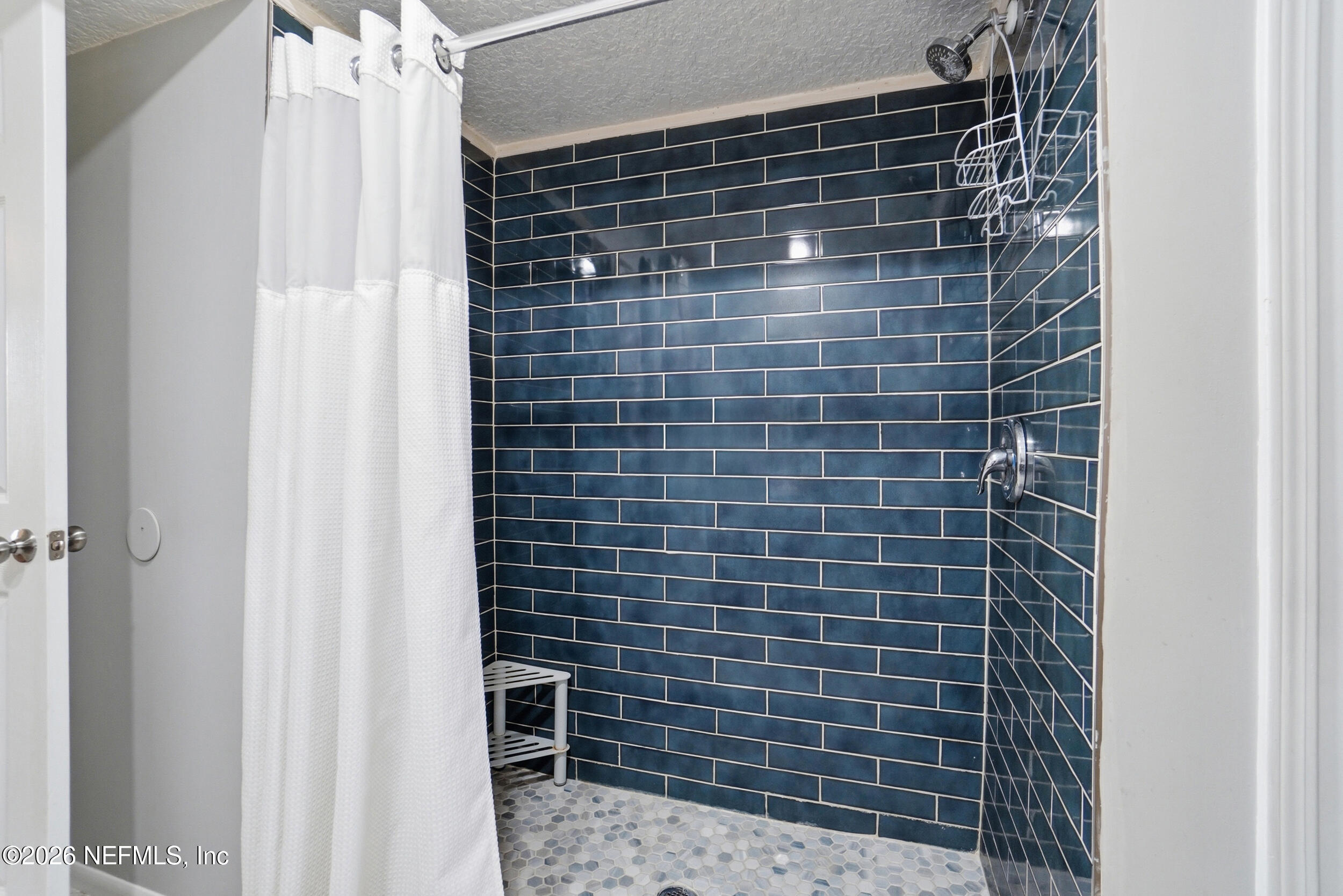 3419 Islander Way Jacksonville, FL 32223 - Photo 20 of 33 Walk In Shower