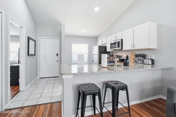 $2,000 | 3419 Islander Way, Jacksonville, FL 32223