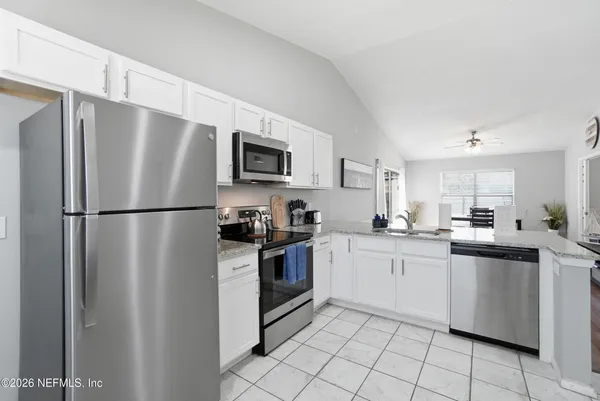 $2,000 | 3419 Islander Way, Jacksonville, FL 32223