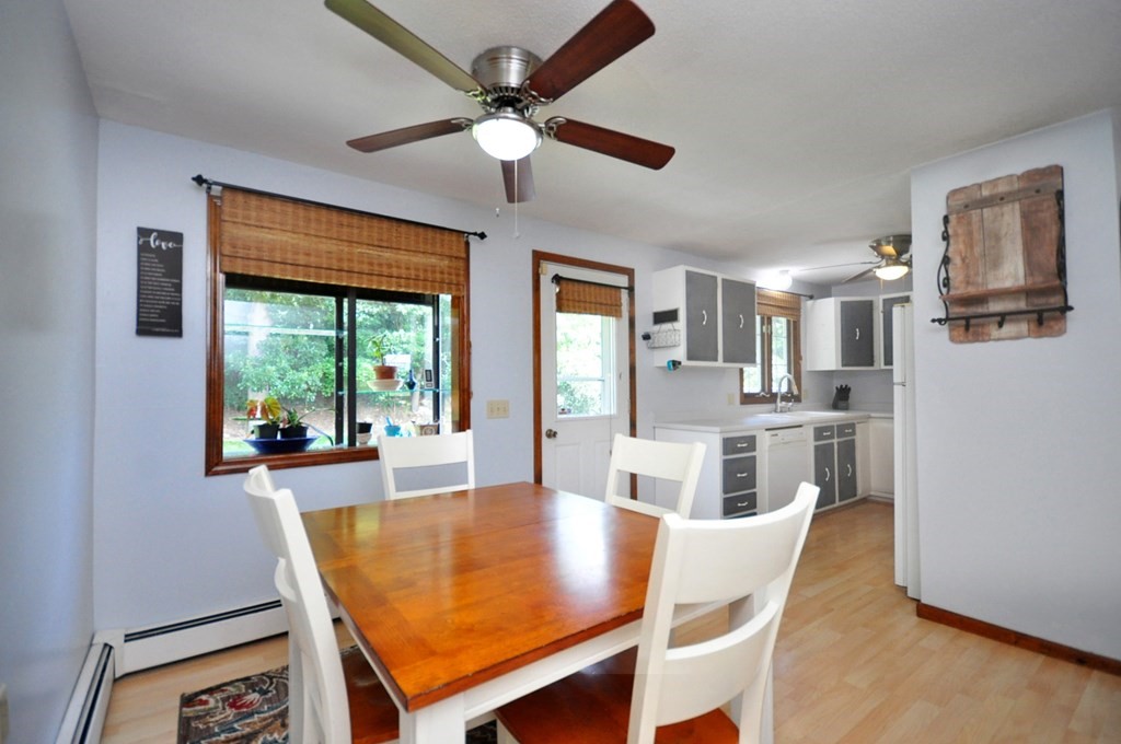 563 Pochassic Road Westfield, MA 01085 - Photo 11 of 42