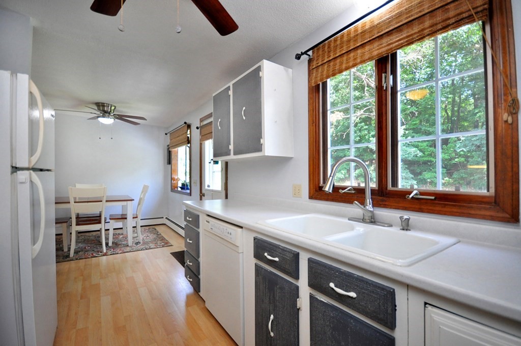 563 Pochassic Road Westfield, MA 01085 - Photo 14 of 42