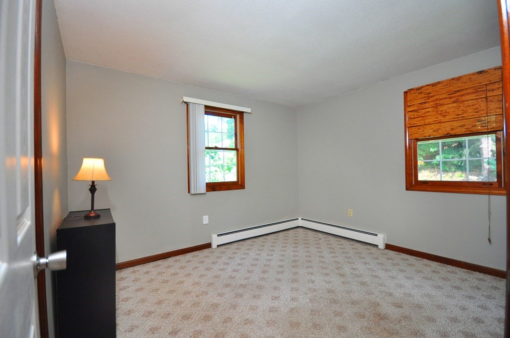563 Pochassic Road Westfield, MA 01085 - Photo 27 of 42