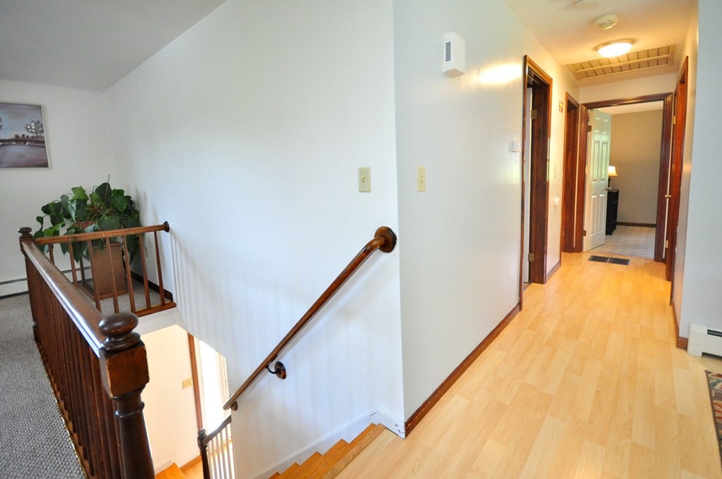 563 Pochassic Road Westfield, MA 01085 - Photo 28 of 42
