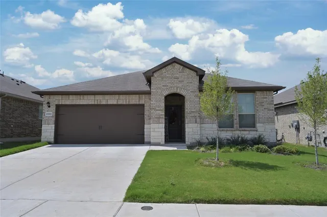 $339,000 | 4524 Fringetree Way, Fort Worth, TX 76036